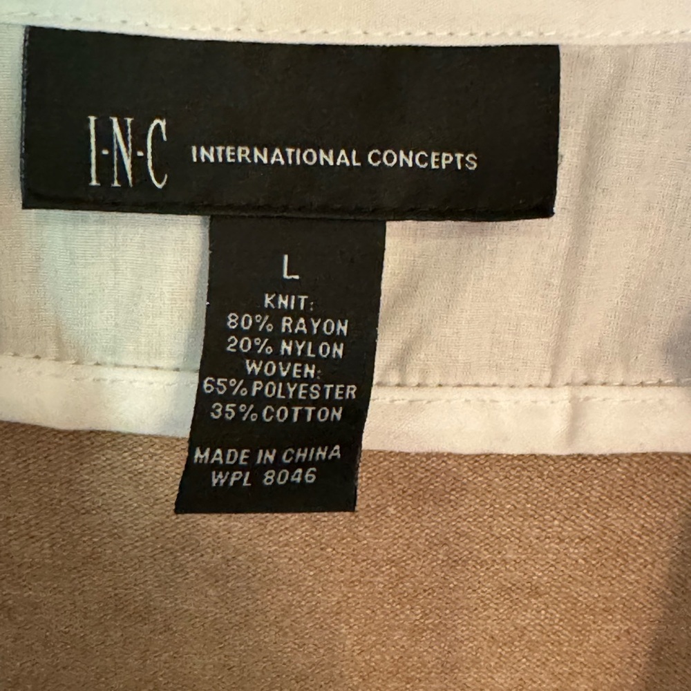 Women’s Knit Blouse. Large - Picture 2 of 6